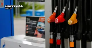 Fuel Crunch Expands Across 20 Regions as Ukraine Strikes Hit Russia's Refineries