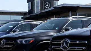 Congress Bill Could Ban Mercedes-Benz from U.S. Market Over Chinese Ownership