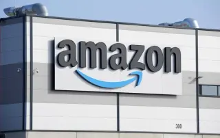 Amazon to hire 300,000 US workers for holidays, extending healthcare to seasonal staff in 2027