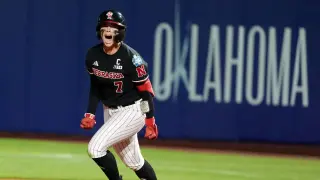 Kuszak Delivers Walk-Off to Lift Nebraska in WCWS Thriller