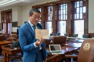 Texas Supreme Court Narrows Abbott’s Bid to Oust Wu Over Redistricting Quorum