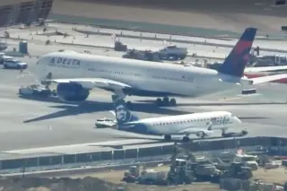 Delta A350 clips Air Canada 777 at LAX, causing minor damage and delays