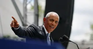 Obama denounces Trump-era probe of Rep. Omar as 'appalling' intimidation ahead of midterms