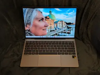 Googlebook Launch: Hardware Wins, Software Lags