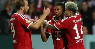 Kane's late brace caps Bayern's 4-1 cup win over Osnabrück