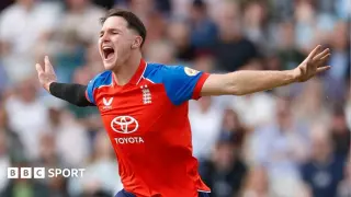 Buttler and Brook propel England to 3-0 T20 sweep and top rankings