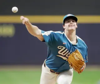Brewers Put Logan Henderson on 15-Day IL with Low Back Strain
