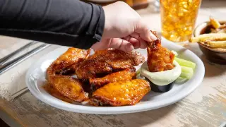 A Cross-Country Wing Tour: Five Must-Try Spots