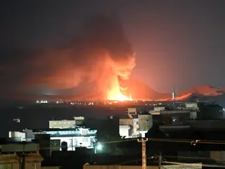 Pakistan Strikes Ten Afghan Sites, Killing Four, as Kabul Vows Retaliation