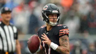 Bears call on Case Keenum as Tyson Bagent enters concussion protocol ahead of Week 3