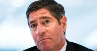 Federal Performance Rankings Spark Morale Crisis and Union Disputes