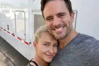 Charles Esten Honors Hayden Panettiere With Song at the Grand Ole Opry After Her Death