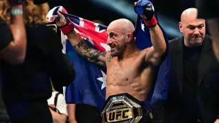 Volkanovski Surpasses Aldo Record with TKO of Evloev at UFC 333