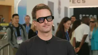 Snap Q2 Beats on Revenue, Boosts AI Infra Outlook Ahead of AR Specs Launch