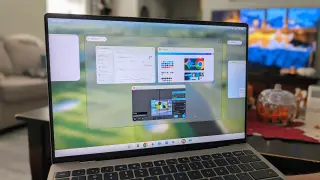 Googlebook OS Launch Flawed by Missing Window Management and Android App Issues