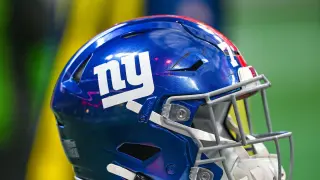 Giants Face Quarterback Crisis as Jaxson Dart's Season Ends