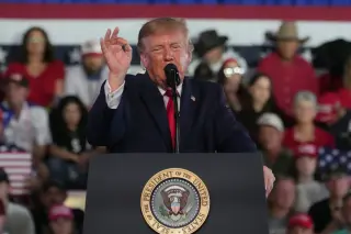 Trump’s Texas Blitz: High-Stakes Push to Defend GOP Strongholds Amid Record Spending and Polling Tightness