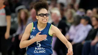 Miles Proves Unguardable as Lynx Top Valkyries