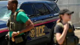 Guatemalan construction worker dies in crash after fleeing ICE agents in Grand Rapids