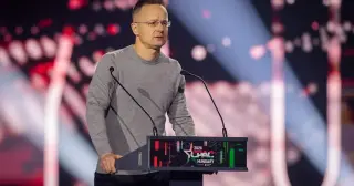 Hungary’s Szijjártó Moves to BYD, Spotlighting Europe-China Business Ties