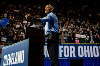 Obama and Trump Clash in Dueling Midterm Rallies Across Swing States