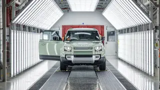 JLR sets stage for up to 4,000 voluntary redundancies amid cost cuts and Chinese competition
