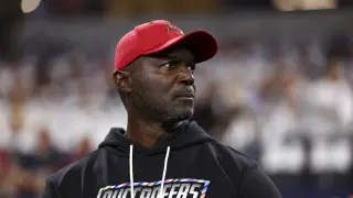 Cowboys' 24-16 Loss to Bucs Sparks Jones' Anger and Bowles' Controversial 4th-Down Call