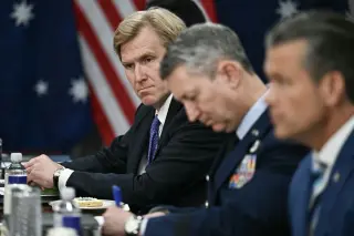 Pentagon’s ‘Bergen Group’ Excludes UK, France, and Baltics from NATO Strategy Talks