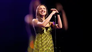 Olivia Rodrigo Surprises NYC Open Mic with Acoustic Drop Dead