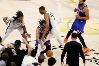 Wembanyama’s late miscue hands Knicks Game 2 win