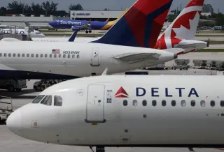 Jet-fuel surge trims airline routes as carriers suspend flights