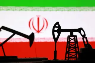 Iranian Crude to China Slips as U.S. Blockade Bites