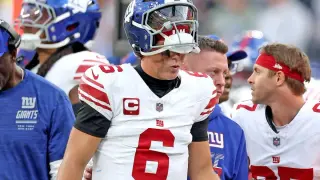Giants' Jaxson Dart to Miss 2026 Season with Complex Knee Injury