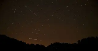 Lyrid Meteor Shower Peaks With 15–20 Meteors Per Hour This April