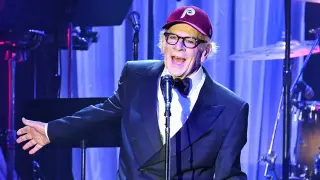 Art Garfunkel Weighs Exile Over Trump’s Venezuela Actions