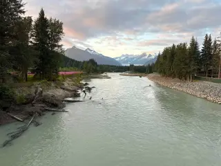 Juneau braces for river crest as evac zones tighten and closures roll out
