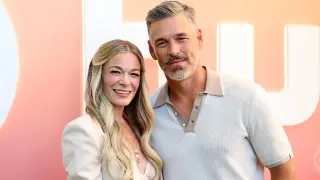 LeAnn Rimes and Eddie Cibrian share naked hot-tub moment on cross-country road trip