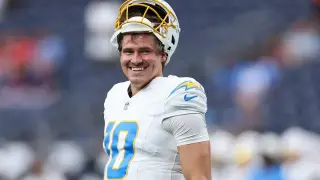 Herbert Sparks Confidence as Chargers Take on 49ers in Joint Practice