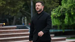 Drone Nearly Hits Zelenskyy’s Moldova-to-Oslo Flight Ahead of Norway’s King Harald V Funeral