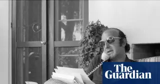 Legendary music mogul Clive Davis dies at 94
