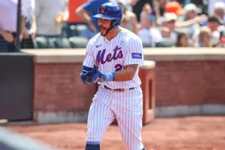 Pham Returns to Mets, Adds Veteran Outfield Depth