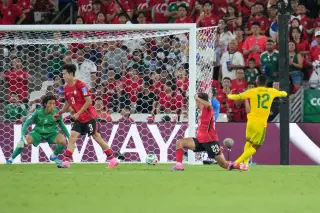 South Africa storms into World Cup knockouts after 1-0 win over South Korea