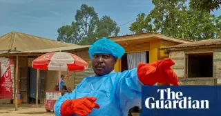 DR Congo Ebola outbreak passes 900 suspected cases amid attacks on treatment centers