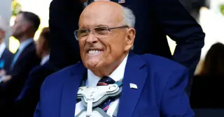 Giuliani Moves Off Ventilator as 81-Year-Old’s Condition Stabilizes