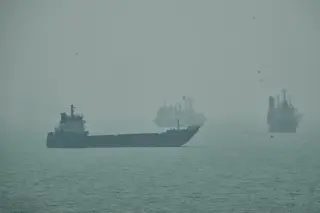 Casualty reported after ship strike near Strait of Hormuz amid rising Middle East tensions