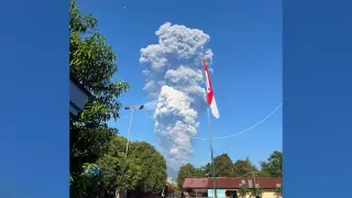 Three dead as Mount Dukono eruption prompts rescue of hikers in Indonesia