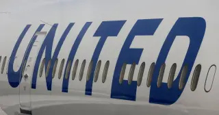 Midwest-bound United flight diverts to Madison over unruly passenger