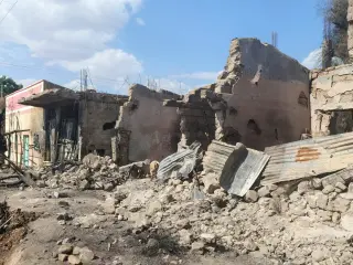 Ethiopian Forces Capture Aksum as Eritrea Denies Retreat Amid Tigray Conflict