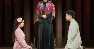 Border Wall Overshadows a Low-Energy Romeo and Juliet in the Park