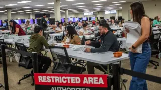 Midterm Chaos: FBI Probes Alaska Ballot, Michigan Democrats Fracture, and Texas Race Tightens